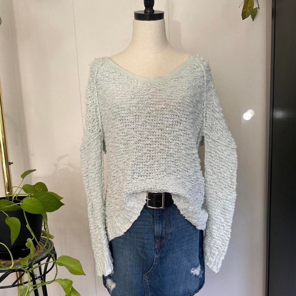 Free People Sea Foam Blue Textured V-Neck Relaxed Fit Sweater XS